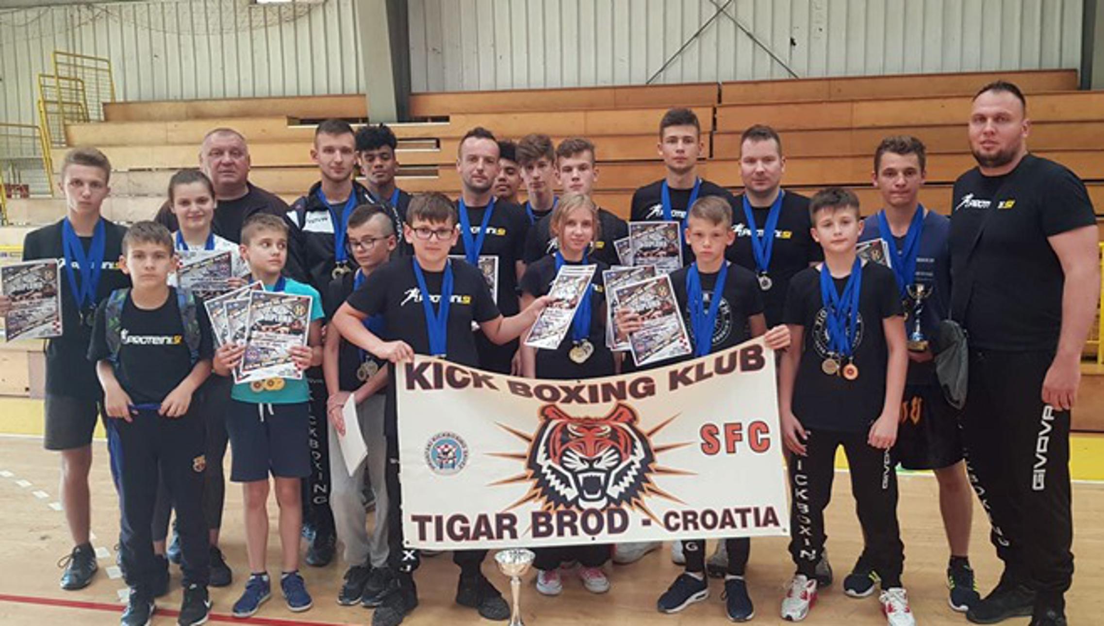 "Tigar Brod" okitio se sa 28 zlatnih medalja