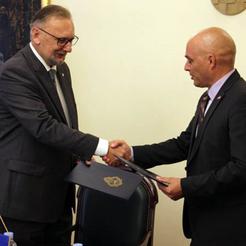 Davor Božinović i Darko Puljašić potpisali ugovor o obnovi zgrade Polcijske postaje Požega