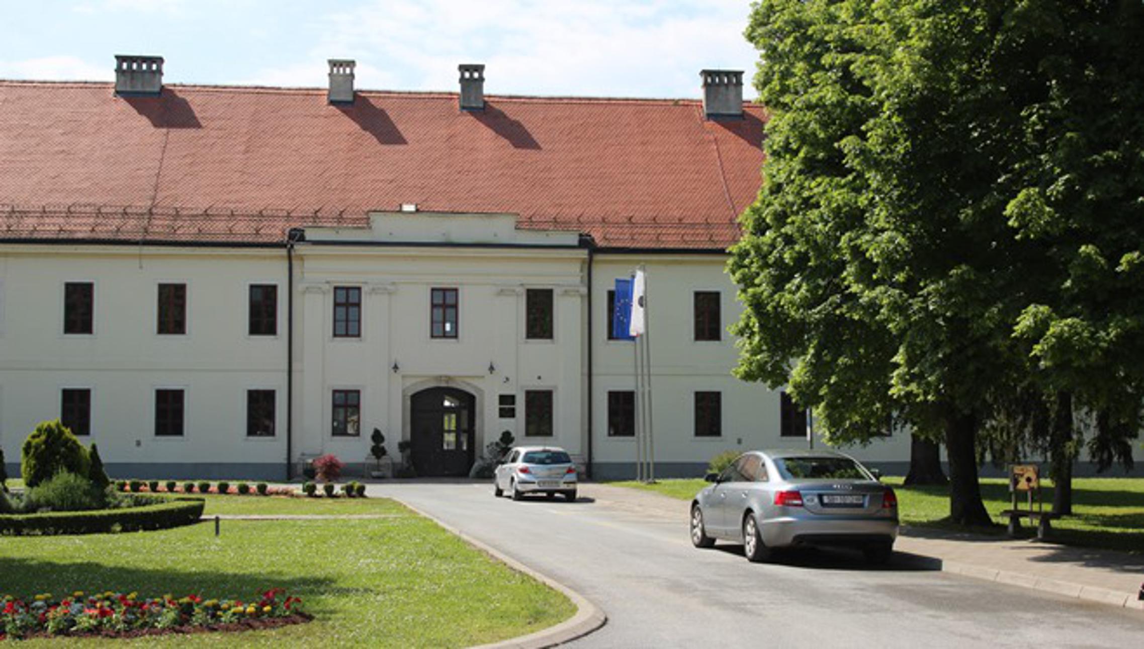 Zgrada Gradske uprave Slavonskog Broda (Ilustracija)