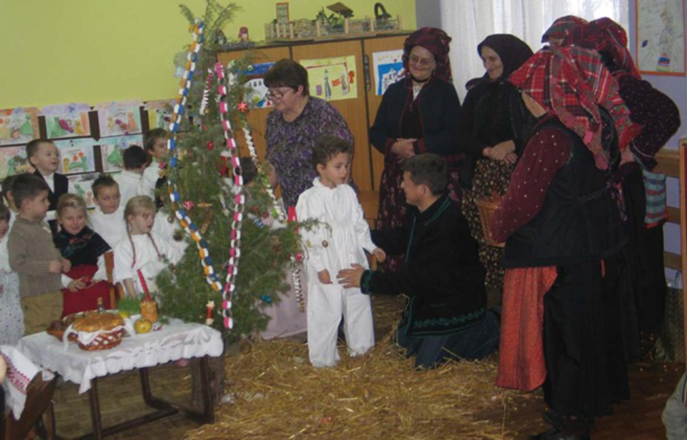KUD Podvinje dočarao tradicionalne slavonske božićne običaje