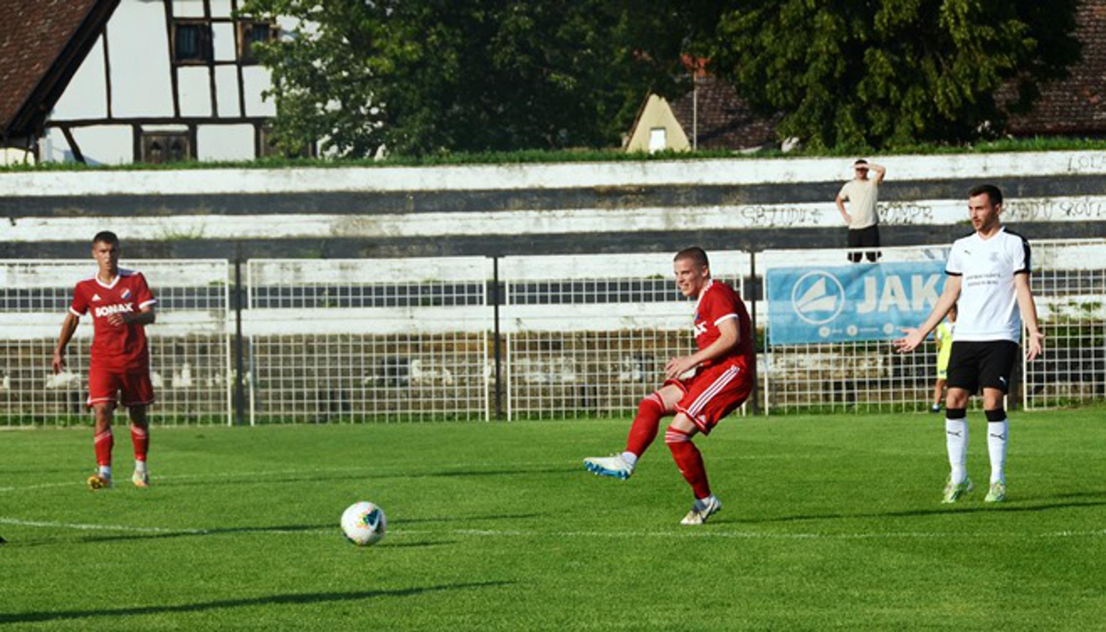 Oriolik (crveni) se u prvenstvu revanširao Slogi za poraz u finalu kupa ŽNS.