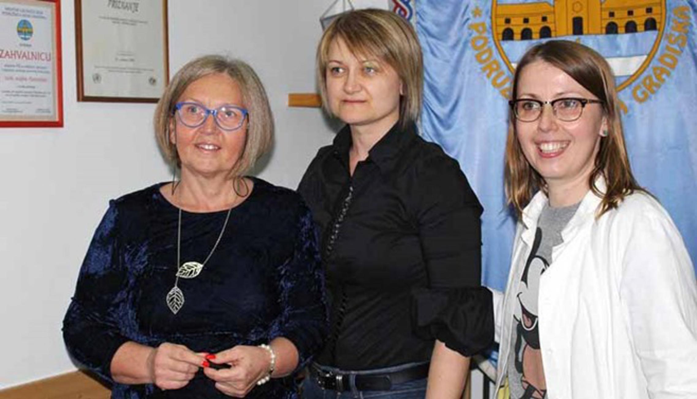 S lijeva na desno: dr. Vesna Oršulić, dr. Slavica Konjević Pernar, dr. Tajana Juranović.