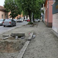 Izgradnja istočne pješačke i biciklističke staze u Ulici Matije Gupca.