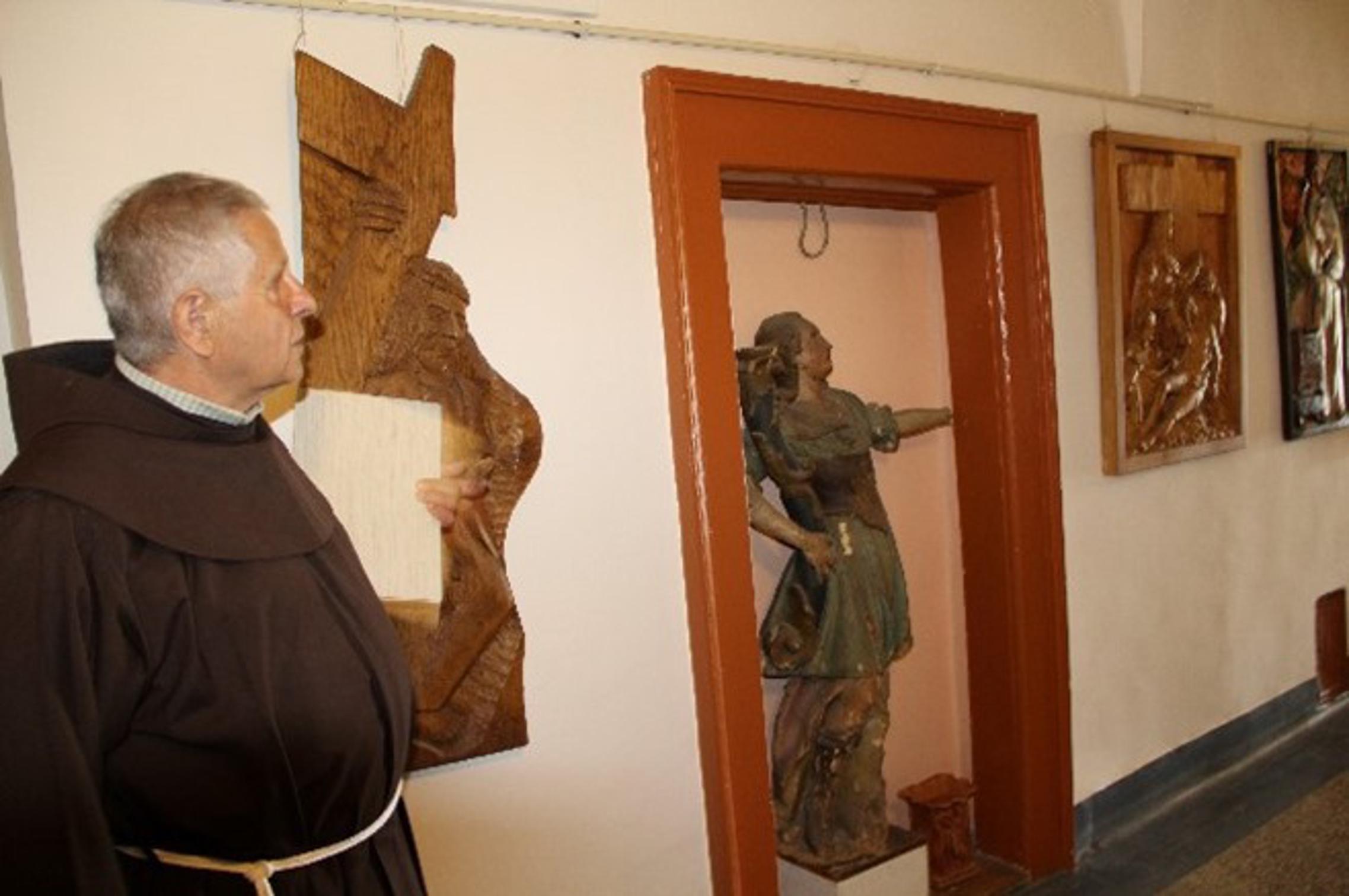 Fra Vjencislav Janjić najavio je restauraciju četiri kipa koja su nekada bila na oltaru u župnoj crk
