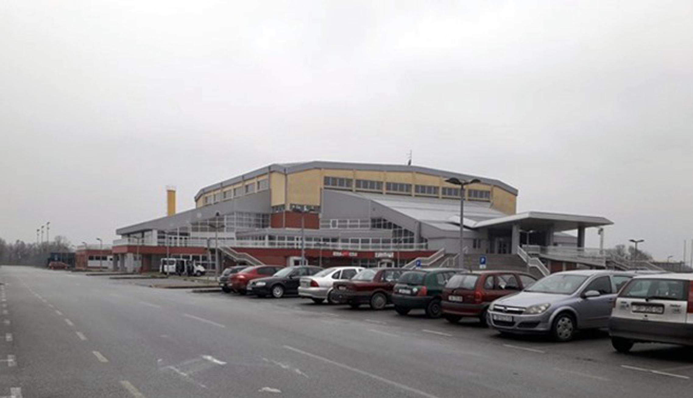 Sportska dvorana Vijuš je slavonskobrodsko središte sportskih događanja.